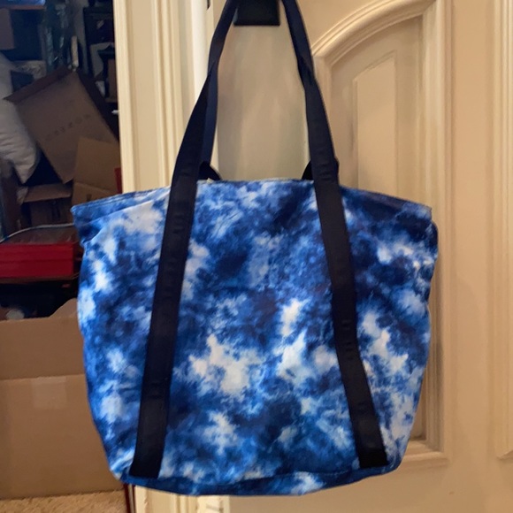 Live free tote - Picture 6 of 10